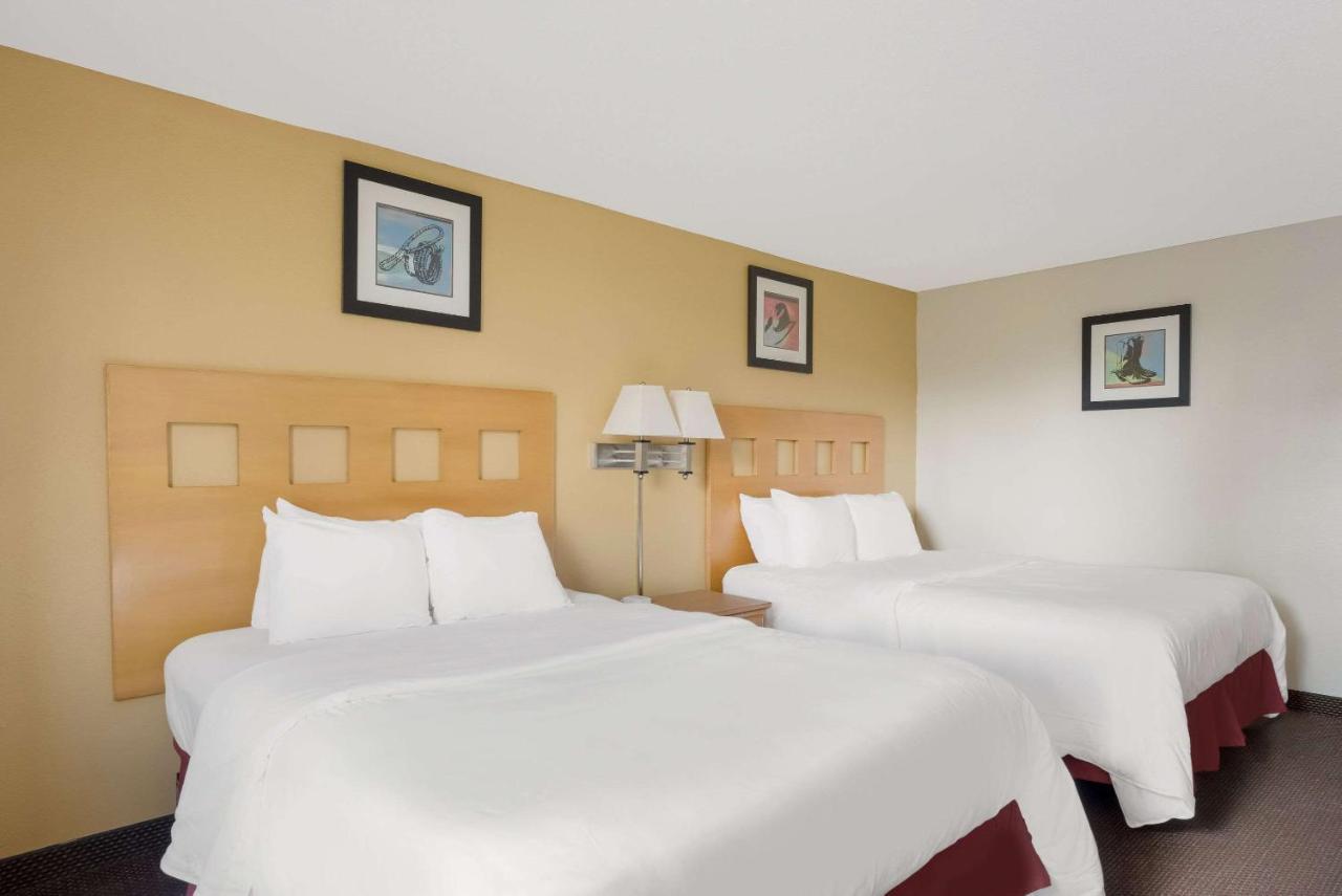 Quality Inn Alice Bagian luar foto