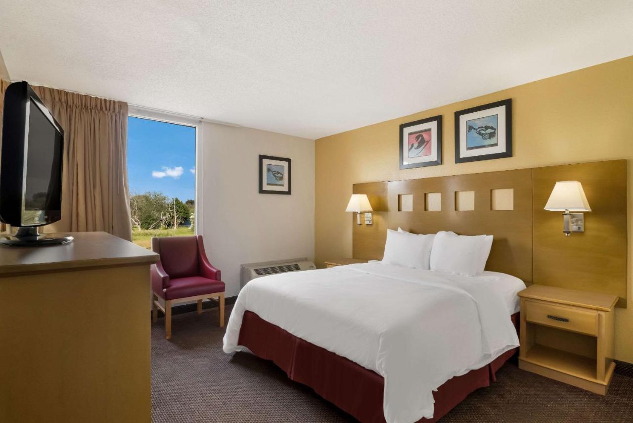 Quality Inn Alice Bagian luar foto